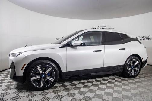 Mineral White Metallic 2023 BMW iX xDrive50