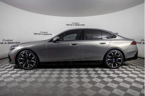 2024 BMW i5 eDrive40