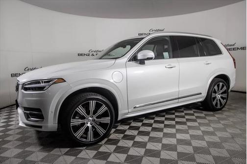 2023 Volvo XC90 Recharge Plug-In Hybrid T8 Plus 6-Seater