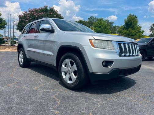 Silver 2011 Jeep Grand Cherokee Laredo