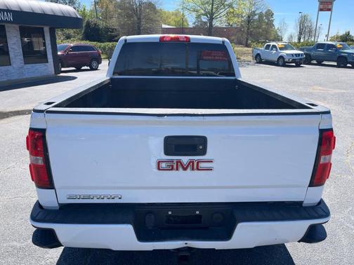 White 2018 GMC Sierra 1500 Base