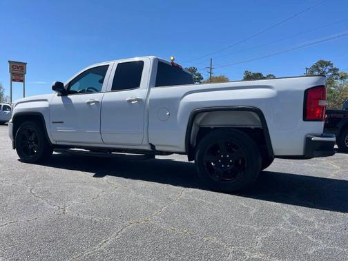 White 2018 GMC Sierra 1500 Base