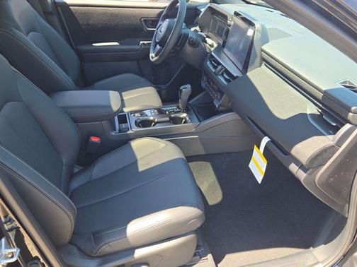 Crystal Black Silica 2026 Subaru Outback Limited