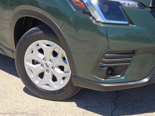 Cascade Green Silica 2024 Subaru Forester Base