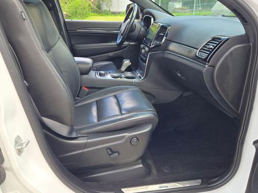 Bright White Clearcoat 2021 Jeep Grand Cherokee Limited