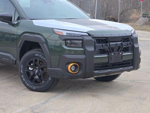 Deep Emerald Green Pearl 2026 Subaru Outback Wilderness