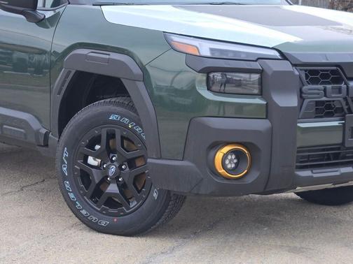 Deep Emerald Green Pearl 2026 Subaru Outback Wilderness