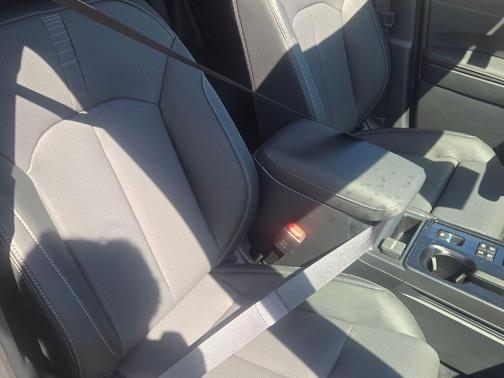 Crystal Black Silica 2026 Subaru Outback Touring