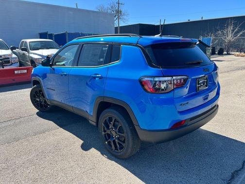 2025 Jeep Compass Latitude