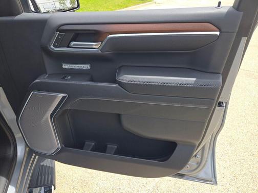Sterling Metallic 2024 GMC Sierra 1500 Denali
