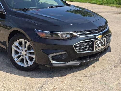 Mosaic Black Metallic 2017 Chevrolet Malibu 1LT