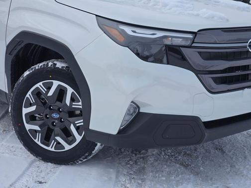 2026 Ford Explorer XLT