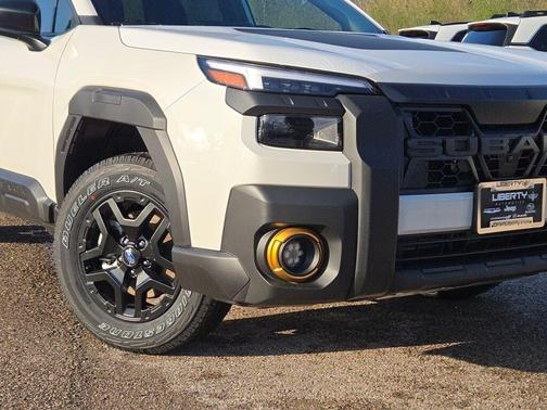 Crystal White Pearl 2026 Subaru Outback Wilderness