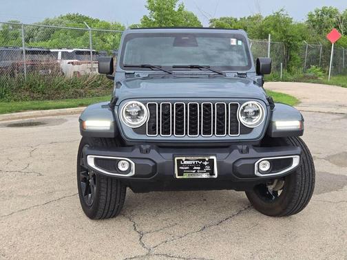 Anvil Clearcoat 2025 Jeep Wrangler 4xe Sahara