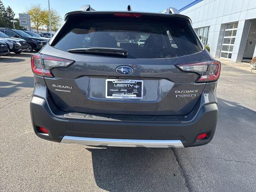 2025 Subaru Outback Touring XT