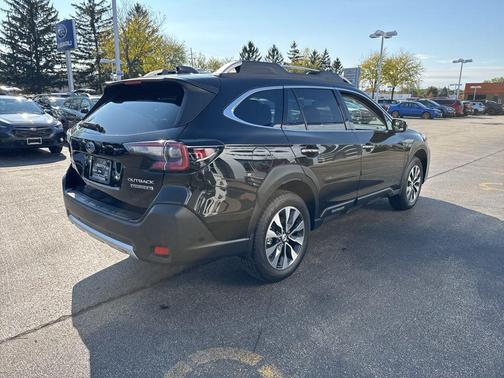 2025 Subaru Outback Touring XT
