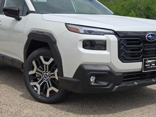 Crystal White Pearl 2026 Subaru Outback Touring XT
