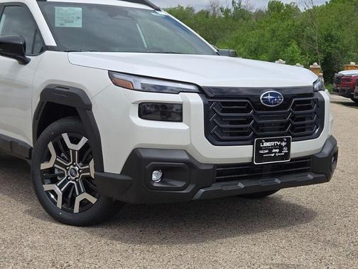 Crystal White Pearl 2026 Subaru Outback Touring XT