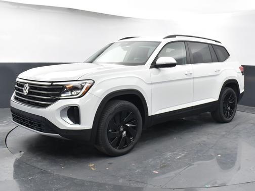 2024 Volkswagen Atlas 2.0T SE w/ Technology