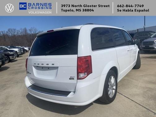 Photo 2 of 19 of 2019 Dodge Grand Caravan SXT