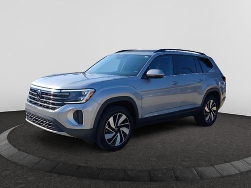 Silver Mist Metallic 2025 Volkswagen Atlas 2.0T SE w/ Technology
