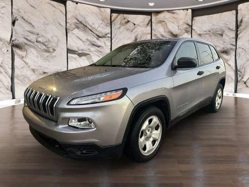 Silver 2014 Jeep Cherokee Sport