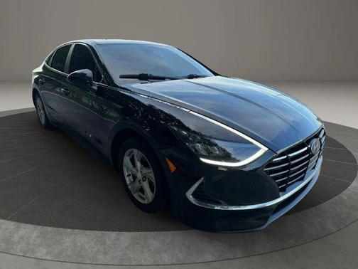 Black 2020 Hyundai SONATA SE
