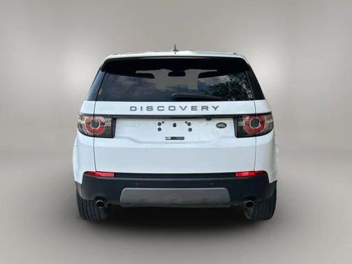 Fuji White 2016 Land Rover Discovery Sport SE