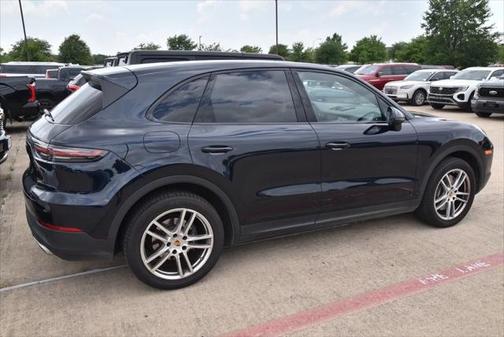 2021 Porsche Cayenne Base