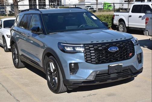 2025 Ford Explorer ST