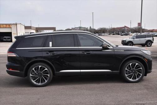 2025 Lincoln Aviator Reserve AWD