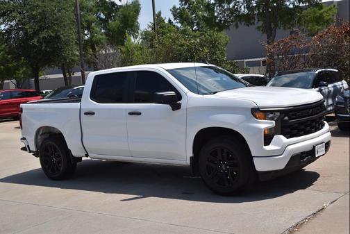 2024 Chevrolet Silverado 1500 Custom