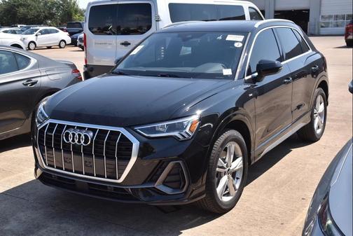 2024 Audi Q3 45 S line Premium Plus