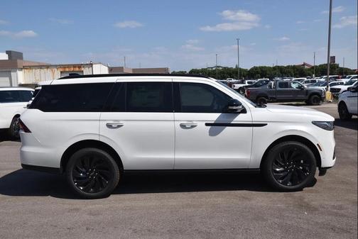 2025 Lincoln Navigator Reserve