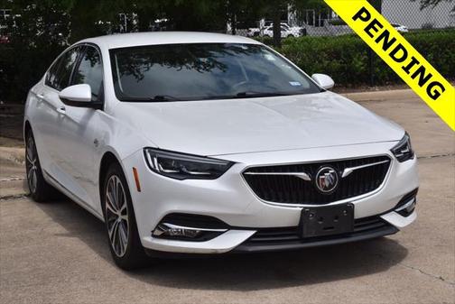 2018 Buick Regal Sportback Essence