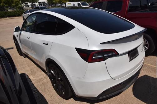 2022 Tesla Model Y Performance Dual Motor All-Wheel Drive