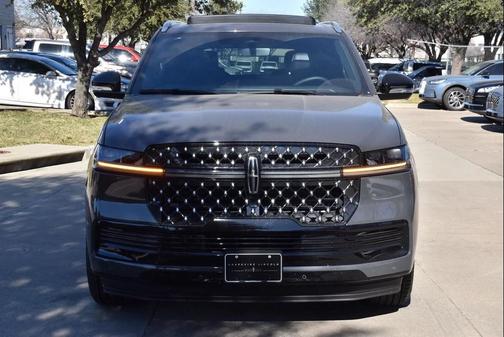 2025 Lincoln Navigator Black Label
