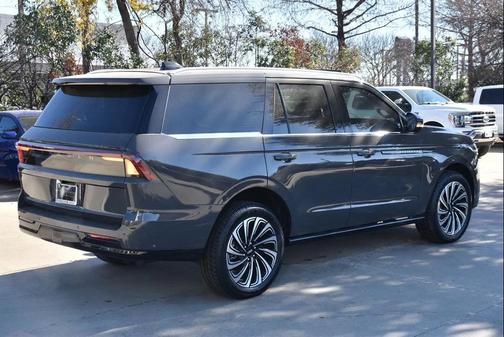 2025 Lincoln Navigator Black Label