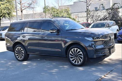 2025 Lincoln Navigator Black Label