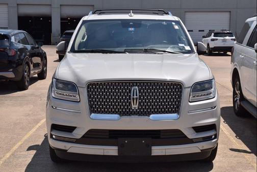 Ceramic Pearl 2021 Lincoln Navigator Reserve