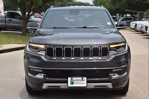 Baltic Gray Metallic Clearcoat 2024 Jeep Wagoneer L Series II 4x2