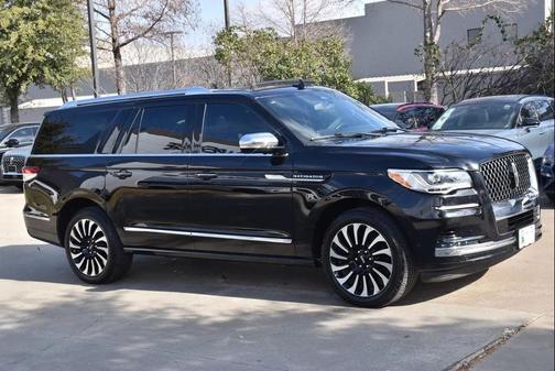 2023 Lincoln Navigator Black Label