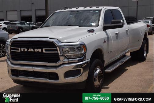 Bright White Clearcoat 2019 RAM 3500 Big Horn Crew Cab 4x4 8' Box