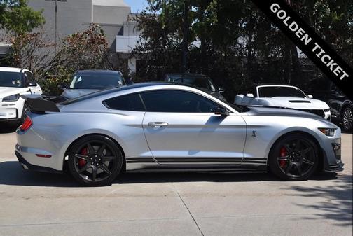 2020 Ford Shelby GT500 Base