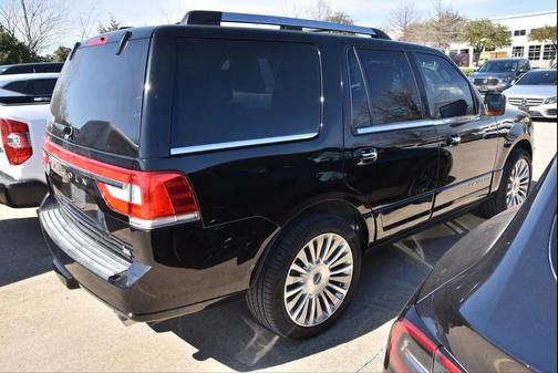 2017 Lincoln Navigator Select