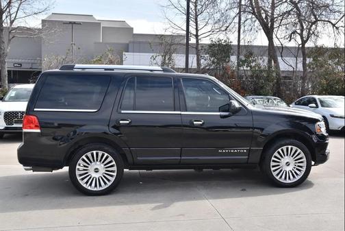 2017 Lincoln Navigator Select