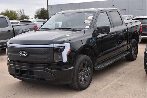 2025 Ford F-150 Lightning Flash