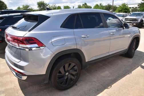 2024 Volkswagen Atlas Cross Sport 2.0T SE w/Technology
