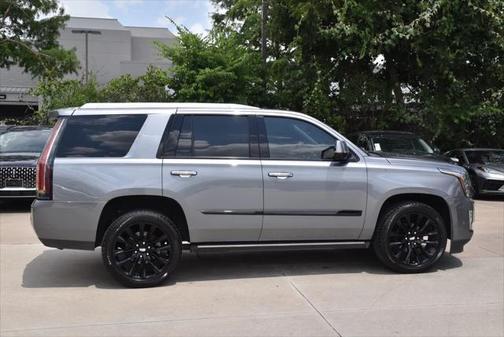 2020 Cadillac Escalade Premium Luxury