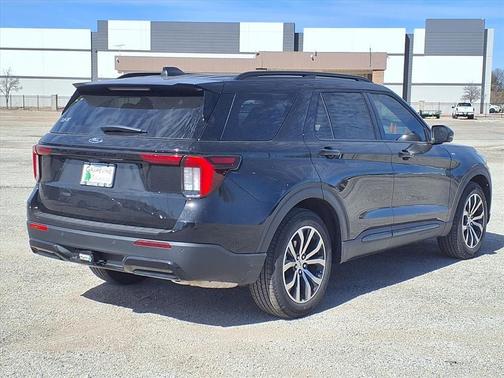 Agate Black Metallic 2026 Ford Explorer ST-Line